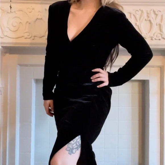 white christmas dresses Elegant Vintage Black Velvet Dress with Mesh Long Sleeves & Slit 10 / Black main image 0